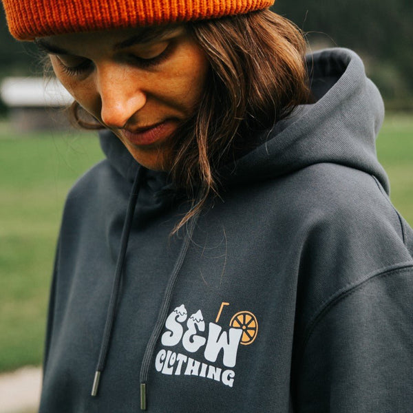 Organic "Aprés Ski Club" Hoodie - Stoked&Woke Clothing