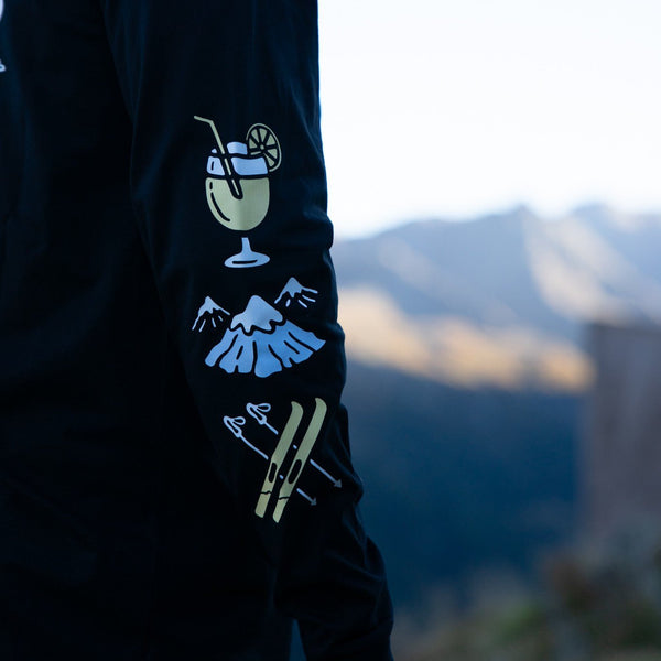 Organic "Aprés Ski Club" Long Sleeve Tee - Stoked&Woke Clothing