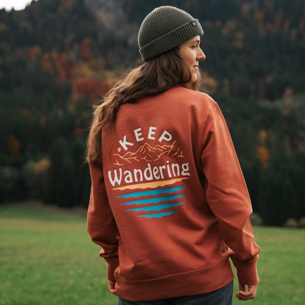 Organic "Keep wandering" Sweatshirt - Stoked&Woke Clothing